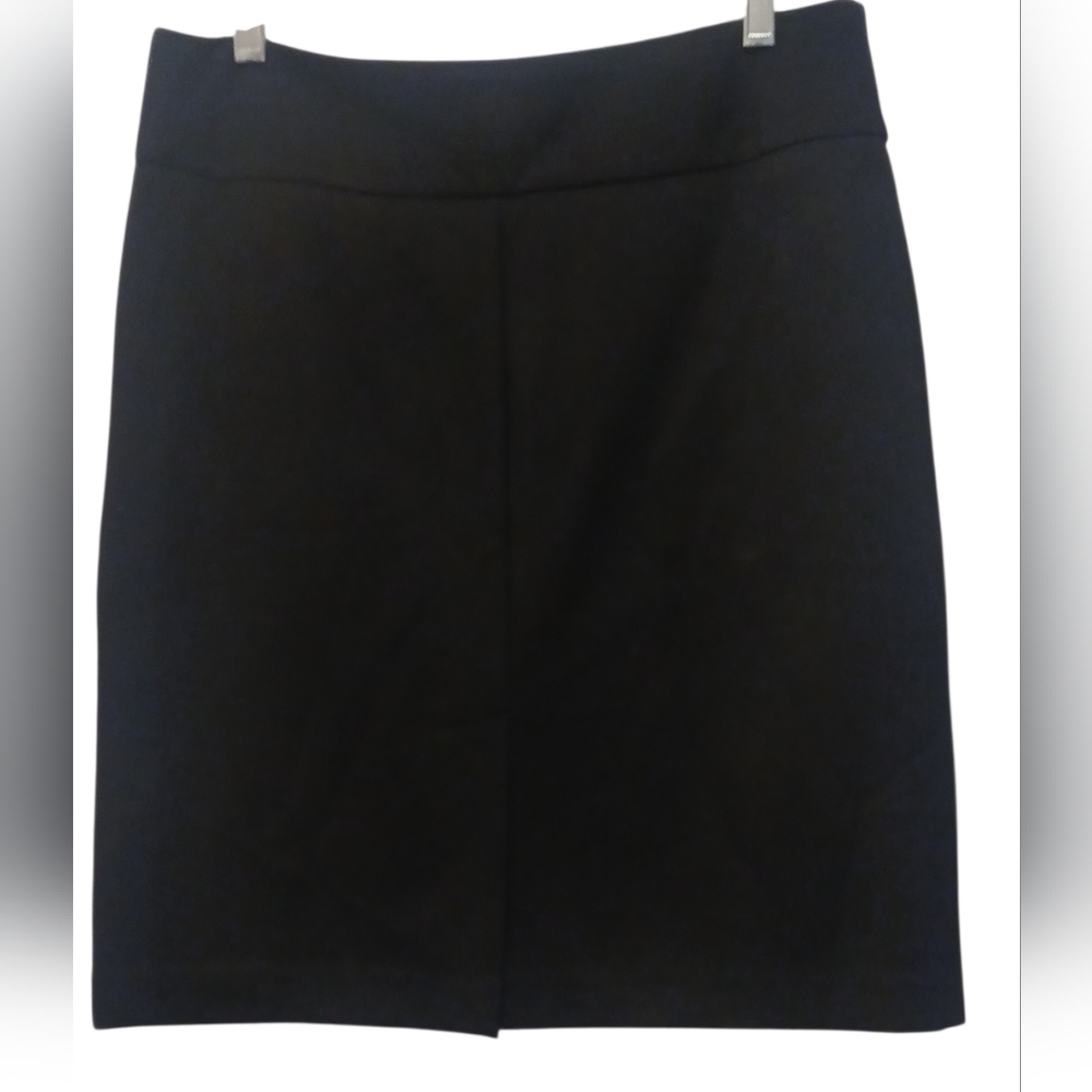 Isaac Mizrahi -NWOT,  High Waisted Black Skirt , Large, W/ Stretch, Slit In Back - Picture 9 of 10